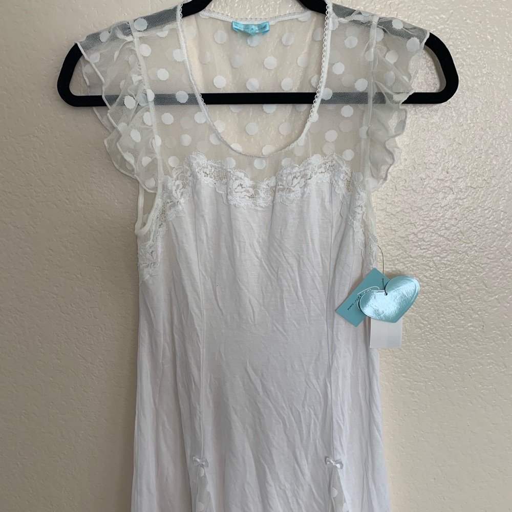 Betsey Johnson night gown